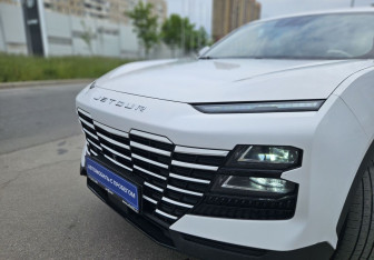 Подержанный автомобиль Jetour Dashing 2023 года (7 фото)