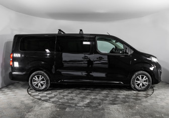 Подержанный автомобиль Peugeot Traveller 2019 года (4 фото)