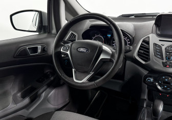 Подержанный автомобиль Ford EcoSport 2016 года (14 фото)