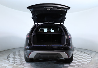 Подержанный автомобиль Land Rover Range Rover Velar 2019 года (7 фото)