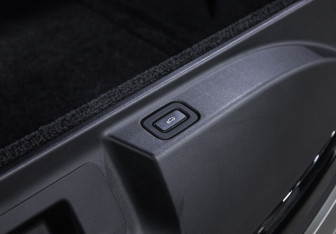 Подержанный автомобиль Land Rover Range Rover 2022 года (39 фото)