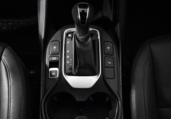 Подержанный автомобиль Hyundai Santa Fe 2017 года (11 фото)