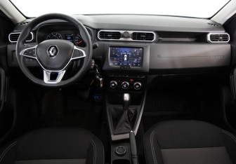 Подержанный автомобиль Renault Duster 2021 года (9 фото)