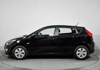 Подержанный автомобиль Hyundai Solaris Hatchback 2016 года (8 фото)