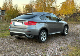 Подержанный автомобиль BMW X6 2008 года (4 фото)