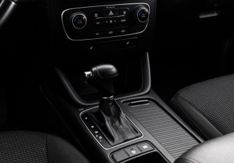 Подержанный автомобиль Kia Sorento 2013 года (13 фото)