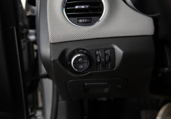 Подержанный автомобиль Chevrolet Cruze Sedan 2013 года (18 фото)