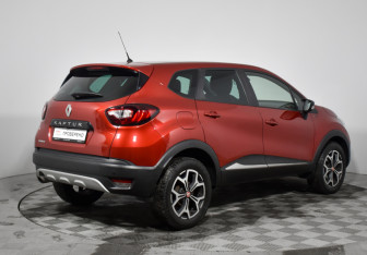 Подержанный автомобиль Renault Kaptur 2018 года (5 фото)