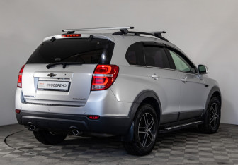 Подержанный автомобиль Chevrolet Captiva 2012 года (5 фото)