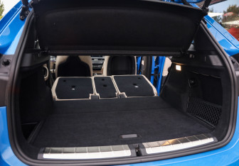 Подержанный автомобиль BMW X1 2021 года (31 фото)
