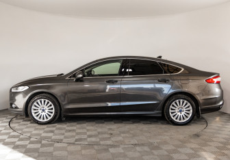 Подержанный автомобиль Ford Mondeo Sedan 2016 года (8 фото)