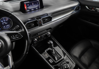 Подержанный автомобиль Mazda CX-5 2019 года (20 фото)