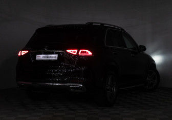 Подержанный автомобиль Mercedes-Benz GLE 2021 года (33 фото)