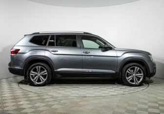 Подержанный автомобиль Volkswagen Teramont 2018 года (4 фото)