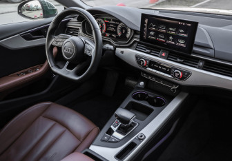 Подержанный автомобиль Audi A5 Liftback 2021 года (9 фото)