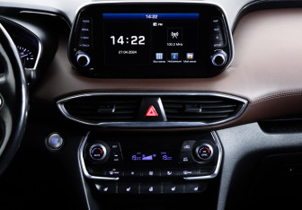 Подержанный автомобиль Hyundai Santa Fe 2018 года (16 фото)