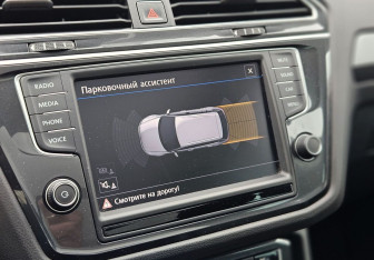 Подержанный автомобиль Volkswagen Tiguan 2017 года (20 фото)