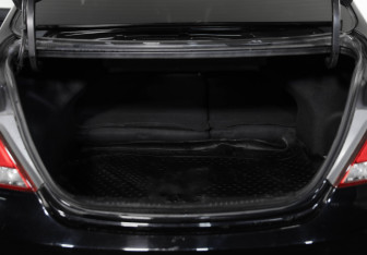 Подержанный автомобиль Hyundai Solaris Sedan 2015 года (26 фото)