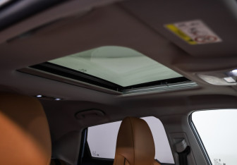 Подержанный автомобиль Omoda C5 2023 года (26 фото)