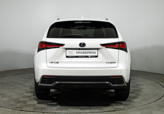 Подержанный автомобиль Lexus NX 2018 года (6 фото)