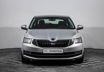 Подержанный автомобиль Skoda Octavia Liftback 2020 года (2 фото)