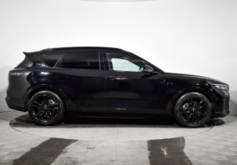 Подержанный автомобиль Voyah Free 2023 года (4 фото)