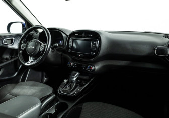 Подержанный автомобиль Kia Soul 2022 года (9 фото)