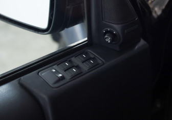 Подержанный автомобиль Land Rover Discovery 2008 года (20 фото)