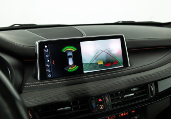 Подержанный автомобиль BMW X5 2017 года (16 фото)