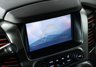 Подержанный автомобиль Chevrolet Tahoe 2016 года (18 фото)