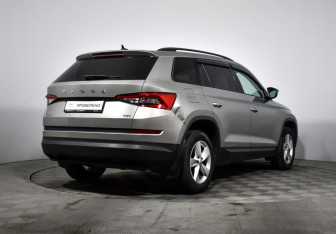 Подержанный автомобиль Skoda Kodiaq 2020 года (5 фото)