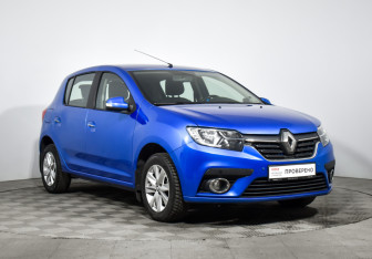 Подержанный автомобиль Renault Sandero 2019 года (3 фото)