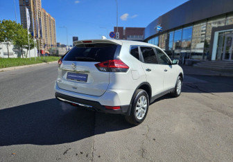 Подержанный автомобиль Nissan X-Trail 2020 года (4 фото)