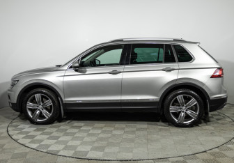 Подержанный автомобиль Volkswagen Tiguan 2017 года (8 фото)