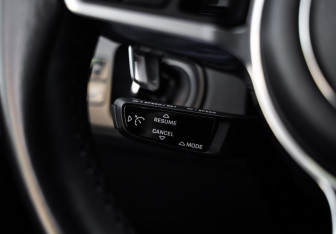 Подержанный автомобиль Porsche Cayenne 2019 года (23 фото)