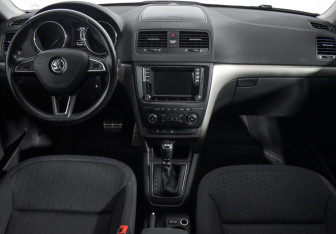 Подержанный автомобиль Skoda Yeti 2016 года (18 фото)