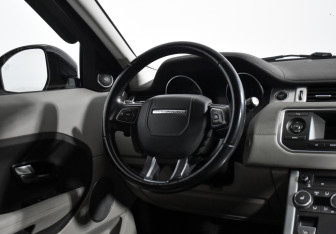Подержанный автомобиль Land Rover Range Rover Evoque 2012 года (15 фото)