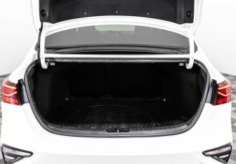 Подержанный автомобиль Kia Cerato Sedan 2020 года (22 фото)