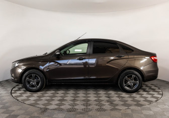 Подержанный автомобиль LADA (ВАЗ) Vesta Sedan 2017 года (8 фото)