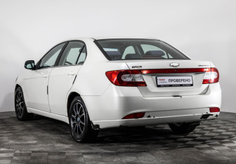 Подержанный автомобиль Chevrolet Epica 2010 года (7 фото)