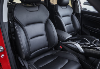 Подержанный автомобиль Geely Atlas Pro 2022 года (25 фото)