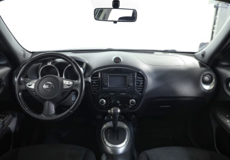 Подержанный автомобиль Nissan Juke 2012 года (9 фото)