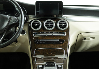 Подержанный автомобиль Mercedes-Benz GLC Coupe 2015 года (14 фото)