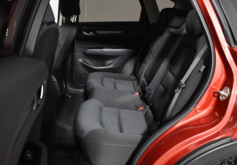 Подержанный автомобиль Mazda CX-5 2017 года (11 фото)