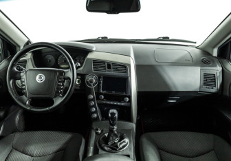 Подержанный автомобиль SsangYong Kyron 2010 года (13 фото)