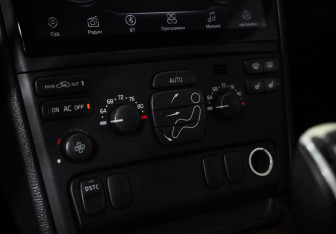 Подержанный автомобиль Volvo XC90 2002 года (14 фото)