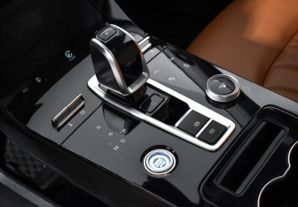 Подержанный автомобиль Chery Tiggo 8 Pro Max 2023 года (13 фото)