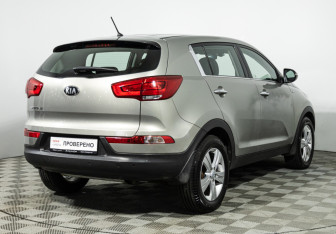 Подержанный автомобиль Kia Sportage 2015 года (5 фото)