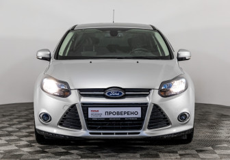 Подержанный автомобиль Toyota Corolla Sedan 2008 года (2 фото)