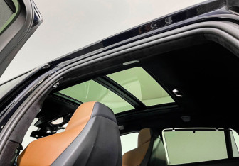 Подержанный автомобиль BMW X6 M 2020 года (17 фото)